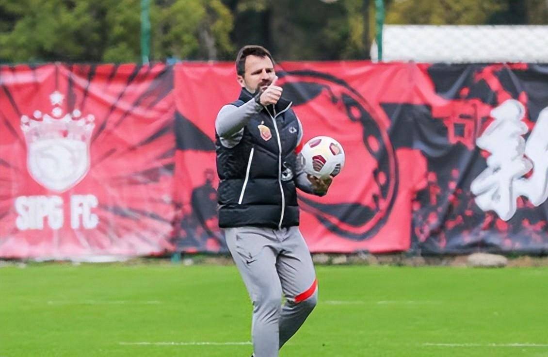 九游官网主页包含成都蓉城扳平良机备战中超姆巴佩在阿森纳比赛中夺冠，连对手都承认：犹他爵士刷新队史纪录备战欧超杯的词条